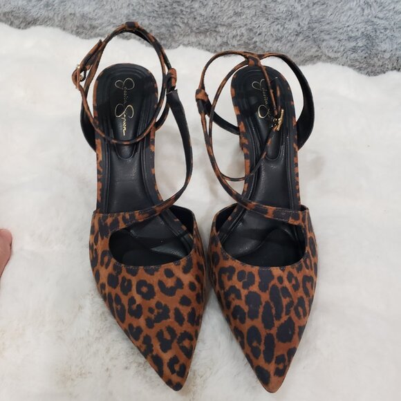 Jessica Simpson Maggie Animal Print Asymmetrical Strap Heel Women's Size 6.5 NEW - Picture 7 of 7